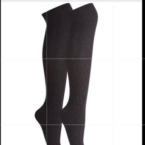 ⚡️Sale⚡️ HUE Supper Soft Cable Knee Socks